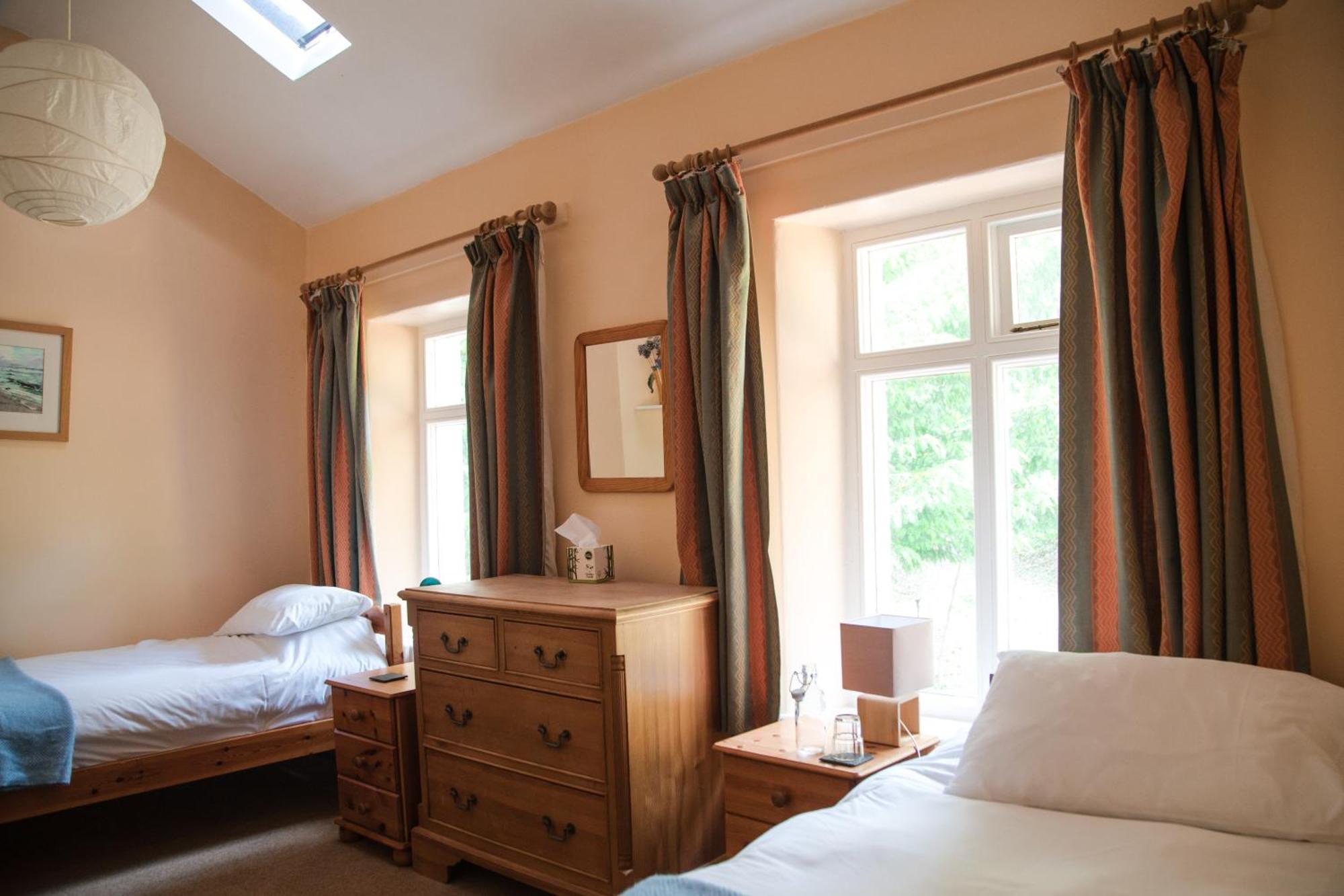 Trigonos - Quiet, Peaceful, Vegetarian B&B And Retreat Centre Nantlle 외부 사진